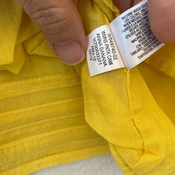 OLD NAVY ANNA BANANA CAMI EMBROIDERED YELLOW TANK - Picture 4 of 7